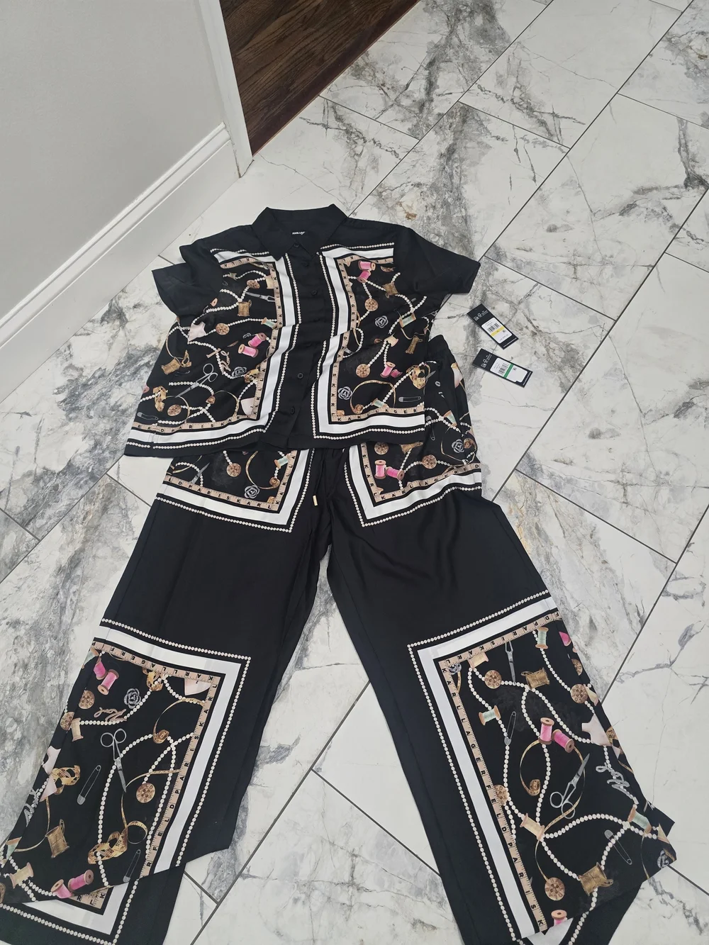 Karl Largfield Set - 2 Pieces - BRAND NEW - NWT